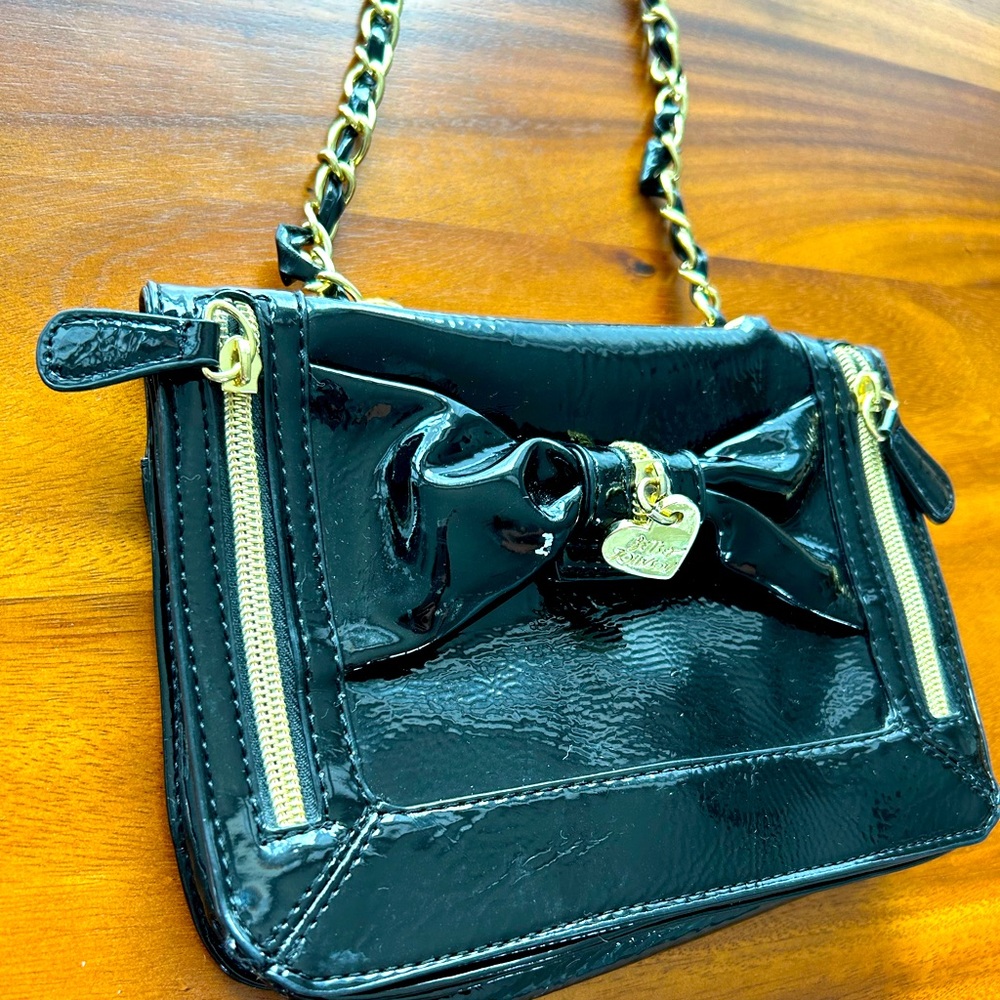 Betsey Johnson black bow bag